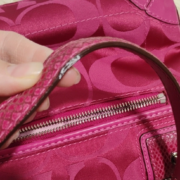 FIRM PRICE! Authentic Coach Y2K Pink/Fuschia Peyton Sateen Shoulder Bag Hangtag - Picture 14 of 16